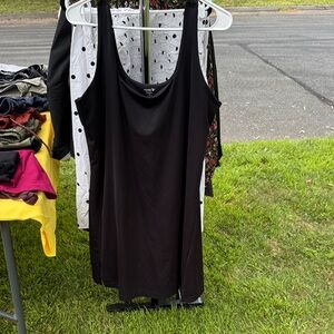 Old Navy Active Powersoft Top in Black